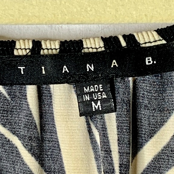 TIANA B VINTAGE🇺🇸 - Picture 5 of 7